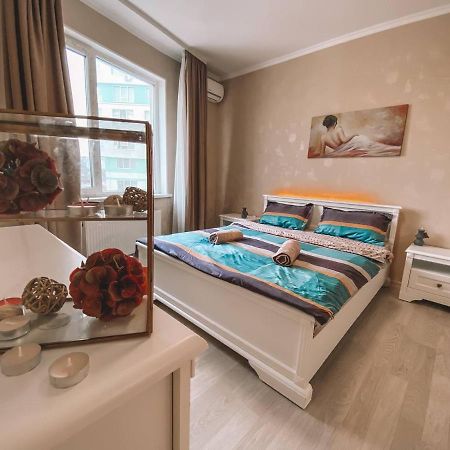 Luxury Sky Apartment Кишинів Екстер'єр фото