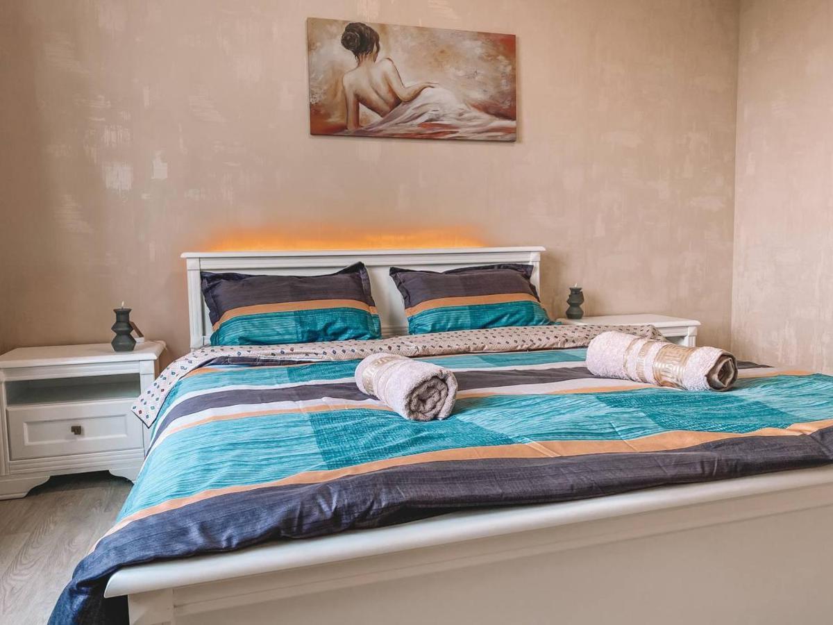 Luxury Sky Apartment Кишинів Екстер'єр фото