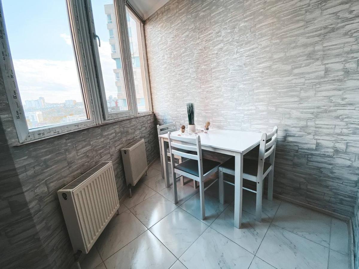 Luxury Sky Apartment Кишинів Екстер'єр фото