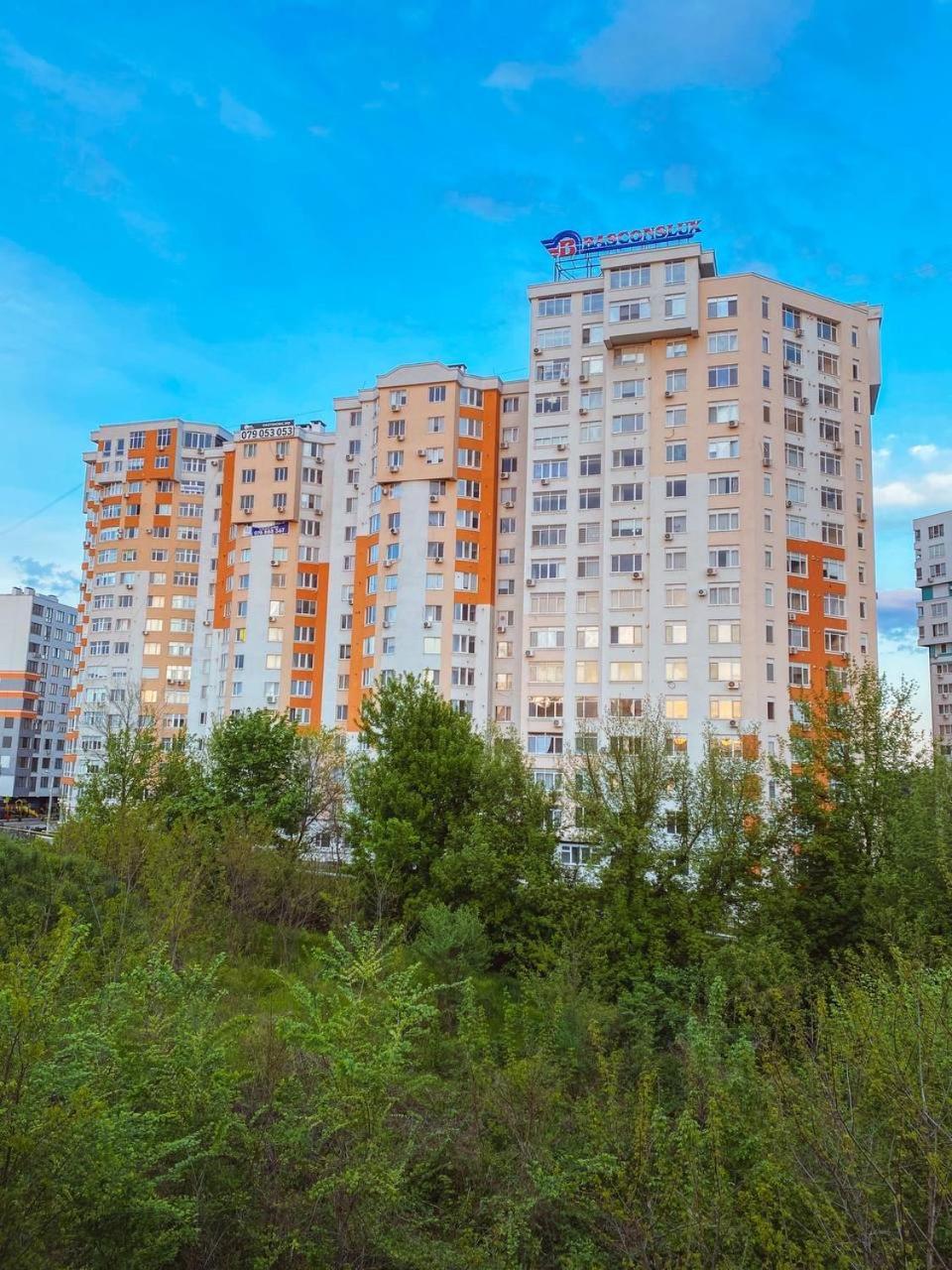 Luxury Sky Apartment Кишинів Екстер'єр фото
